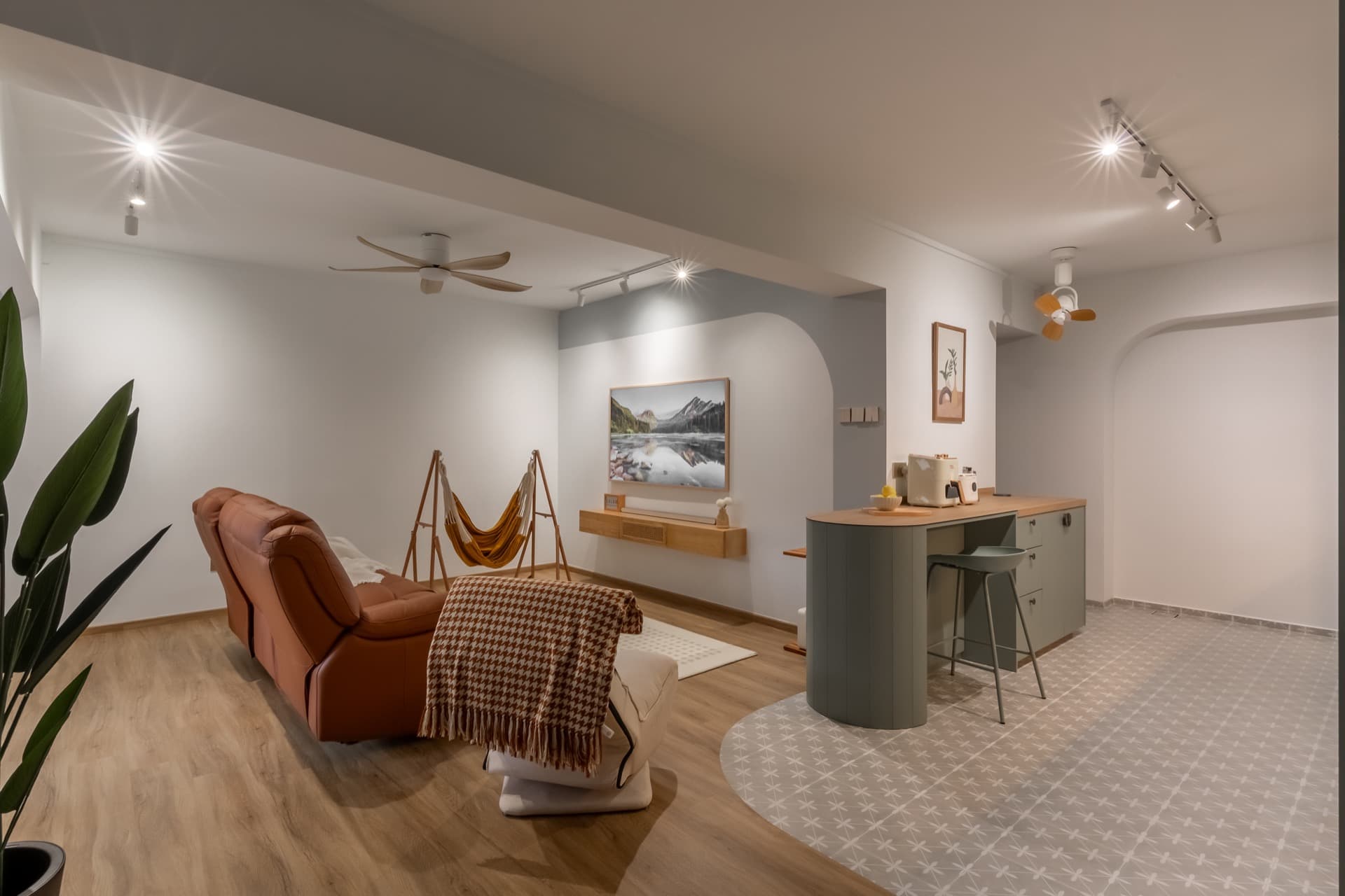 A kitchen built around morning light