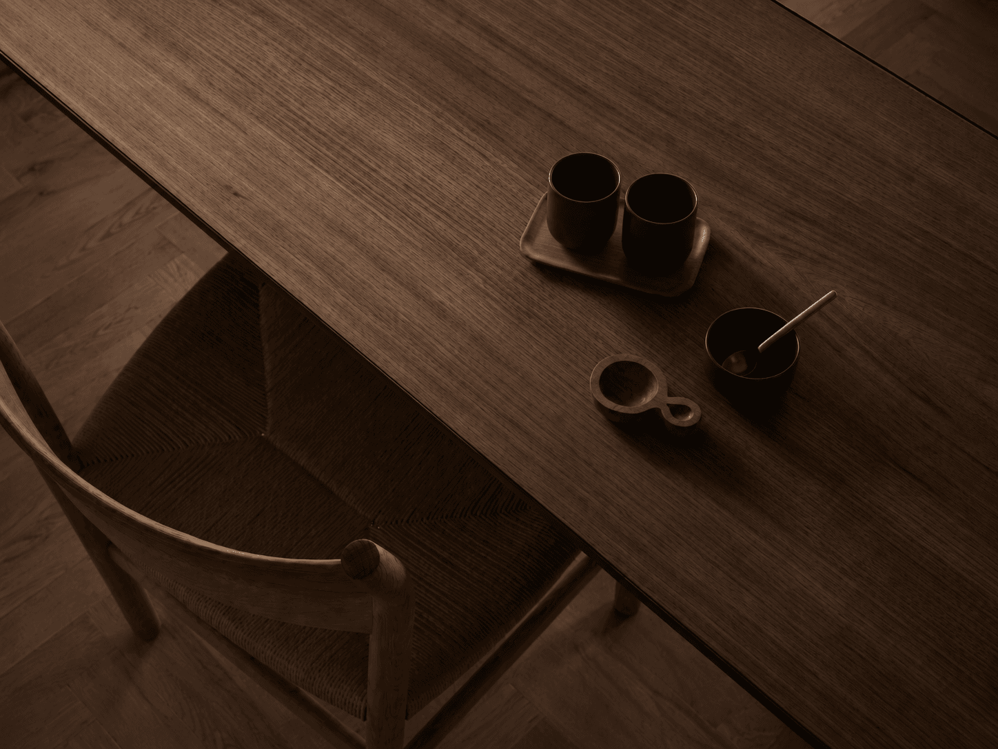 Top, walnut